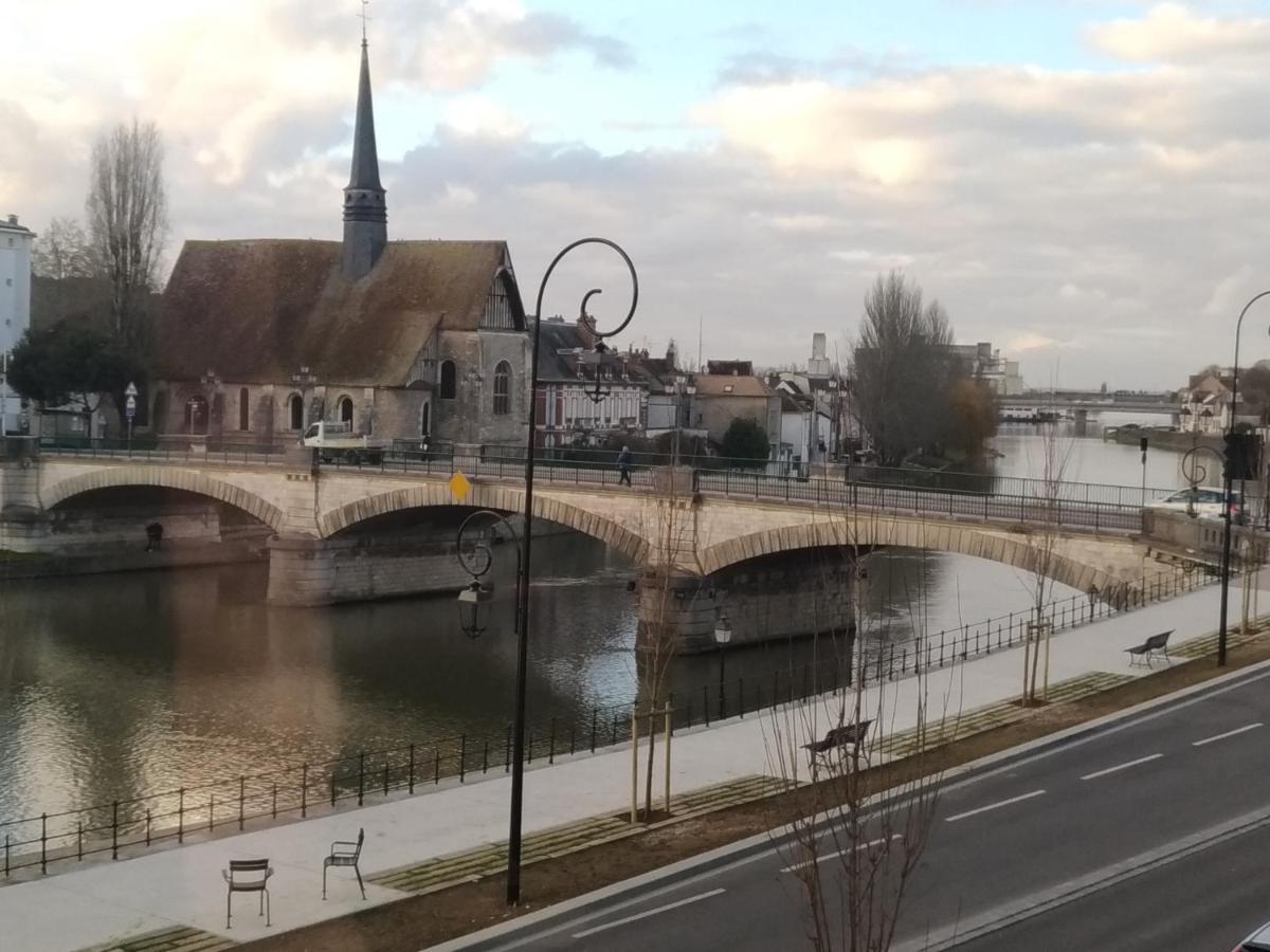 Chambre privée dans maison centre-ville Sens Petit-déjeuner compris Esterno foto